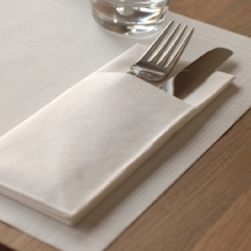 AIR-LAID PREMIUM NAPKIN 40 x 40 Cm. 8 PLIEGUES CON BOLSILLO